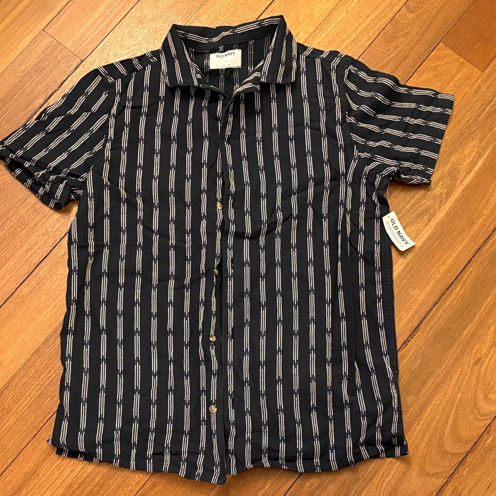 Embroidered Texture Short Sleeve Shirt